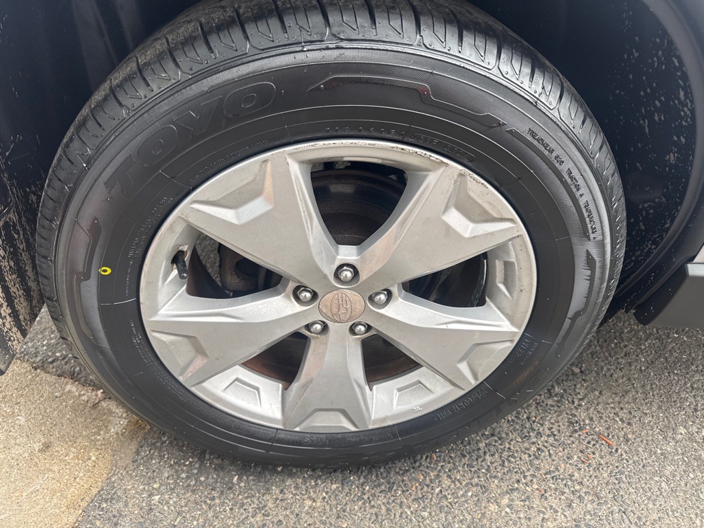 2015 Subaru Forester Image 13