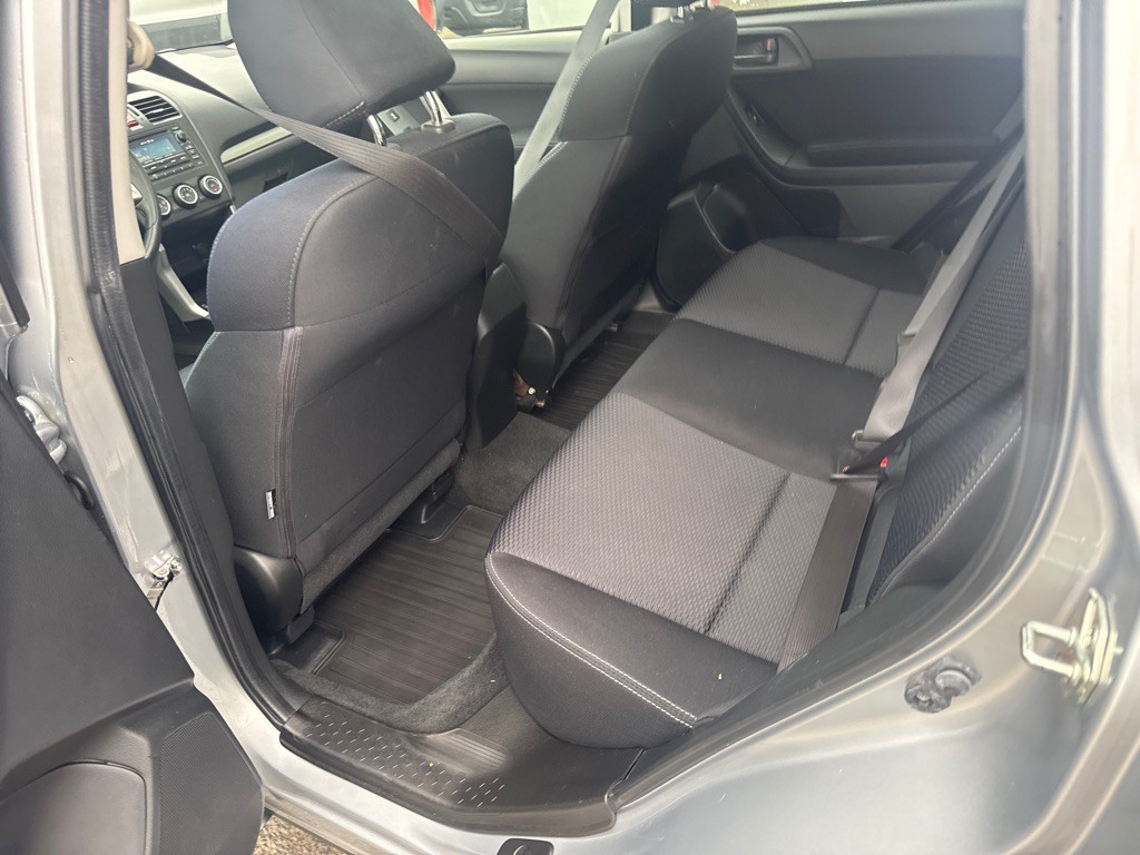 2015 Subaru Forester Image 17
