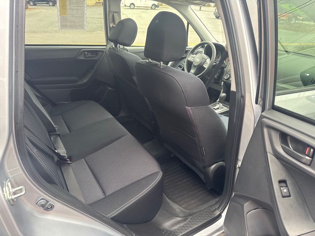 2015 Subaru Forester Image 21