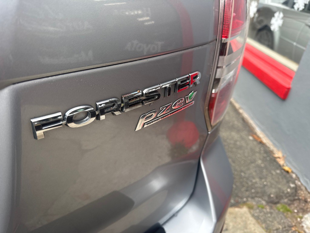 2015 Subaru Forester Image 25