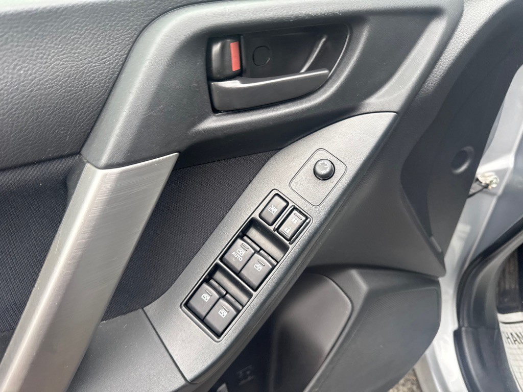 2015 Subaru Forester Image 27