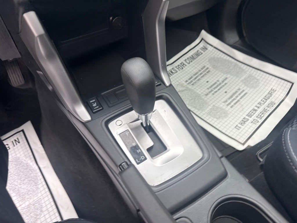 2015 Subaru Forester Image 30