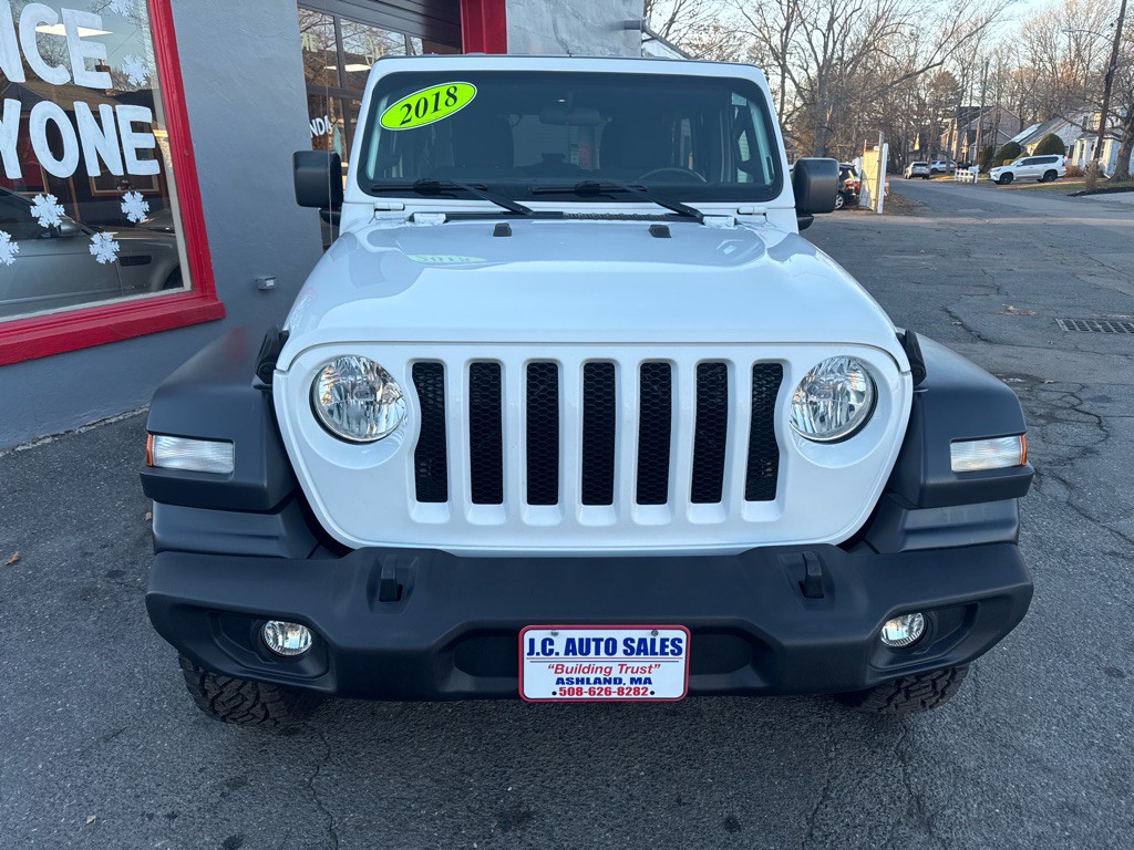 2018 Jeep Wrangler Unlimited Image 2