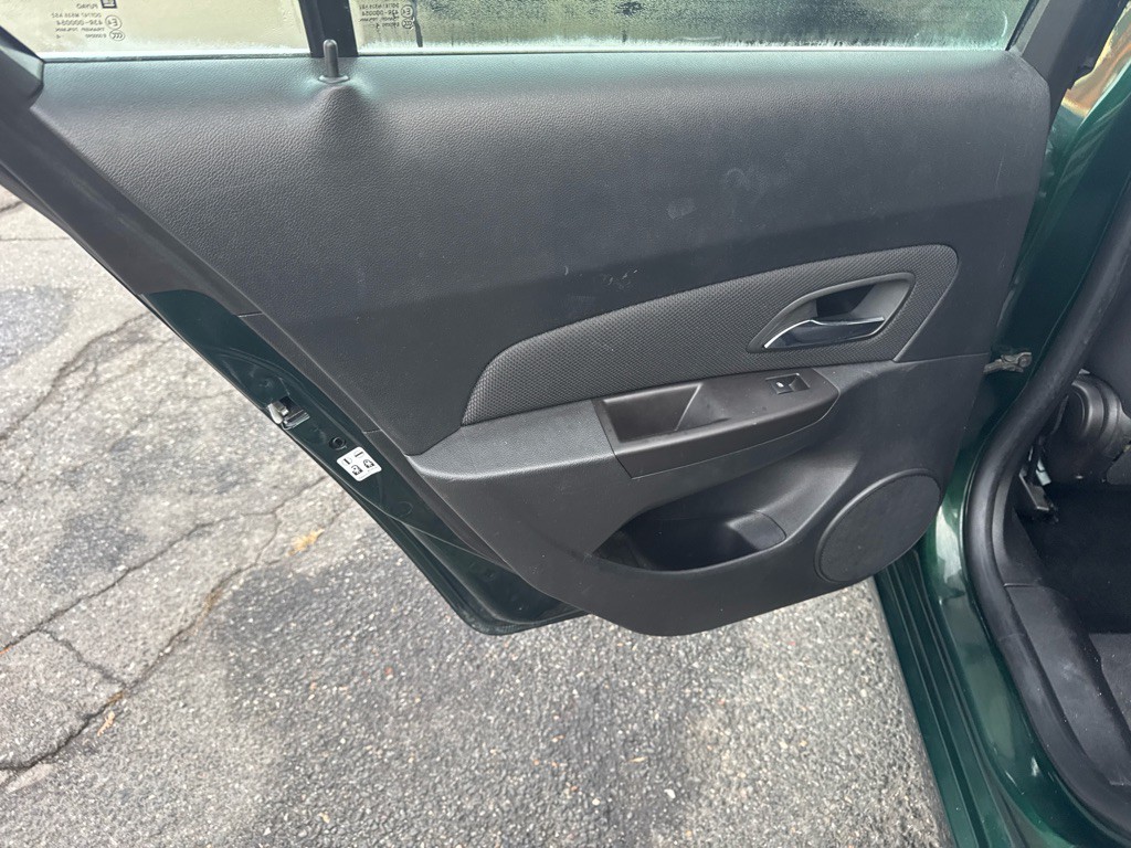 2015 Chevrolet Cruze Image 17