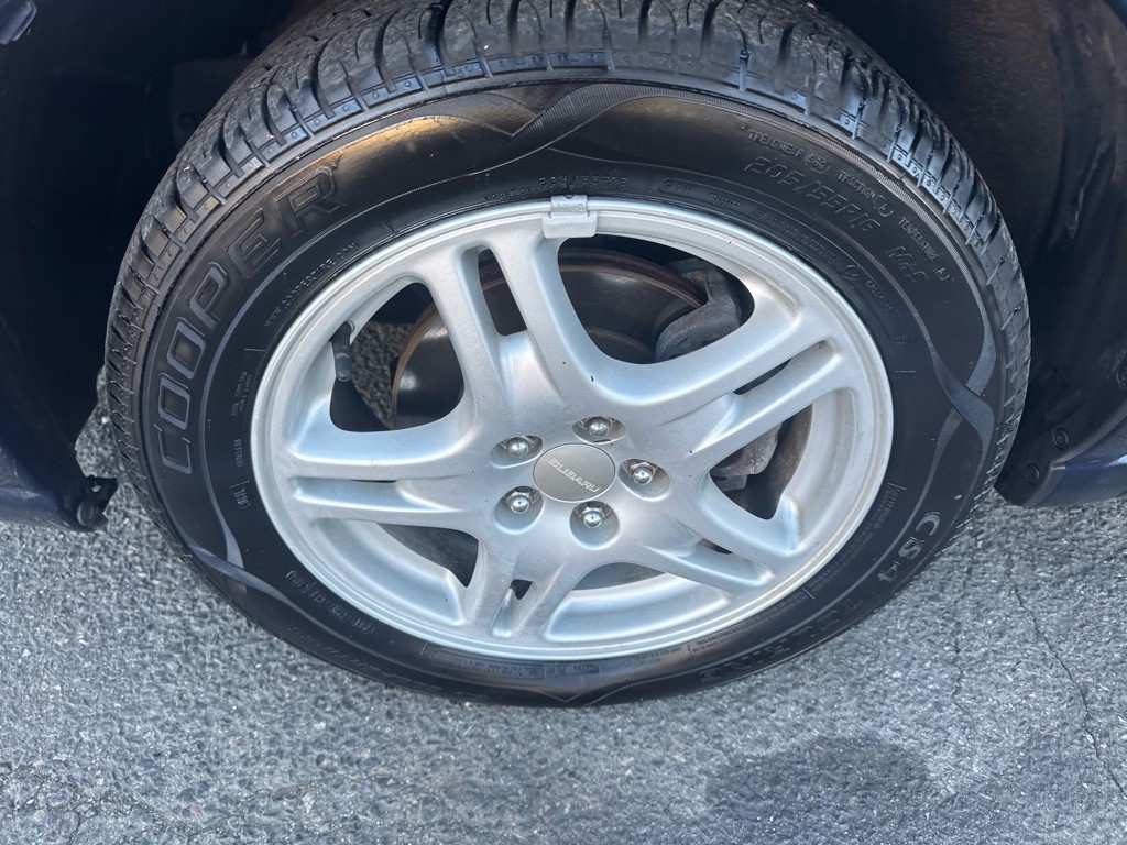2005 Subaru Impreza Image 10