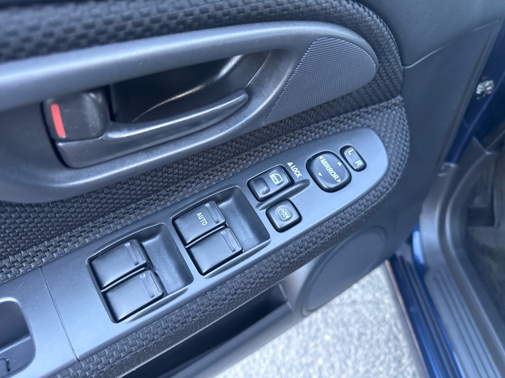 2005 Subaru Impreza Image 24