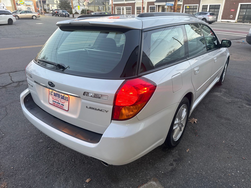 2005 Subaru Legacy Image 5