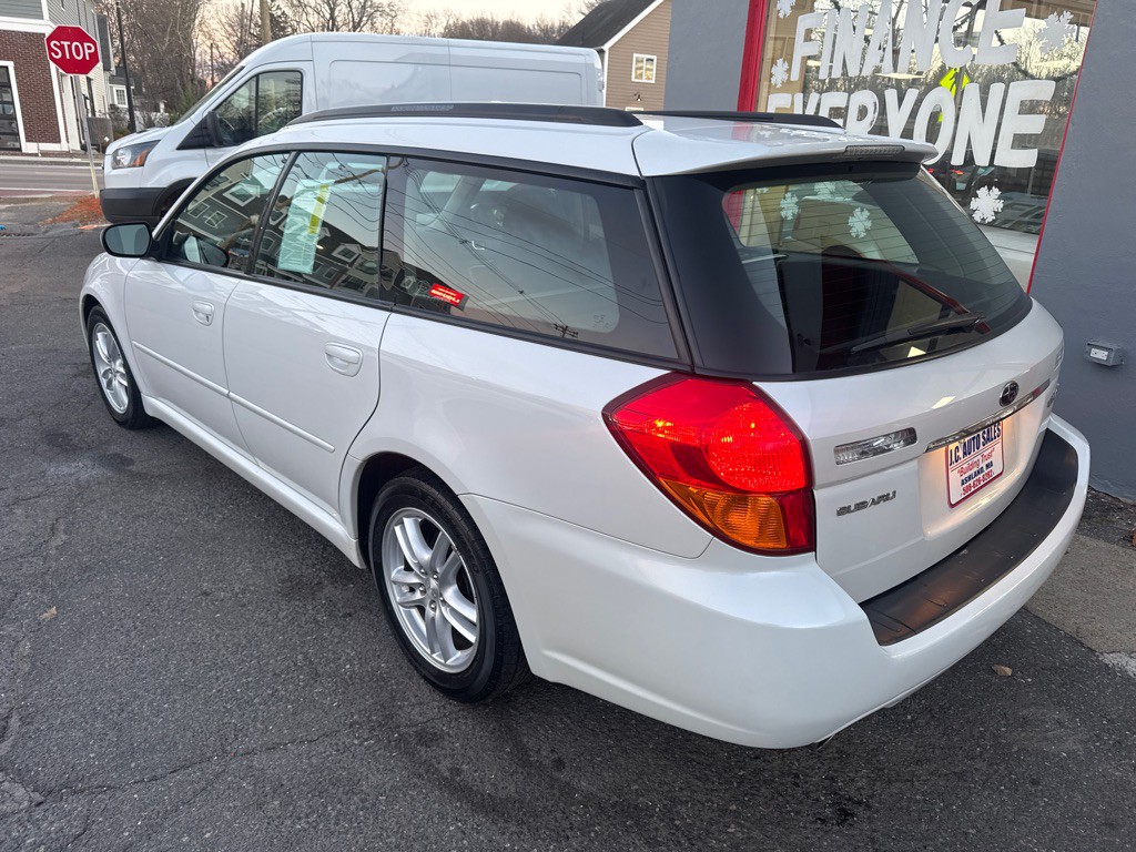 2005 Subaru Legacy Image 7