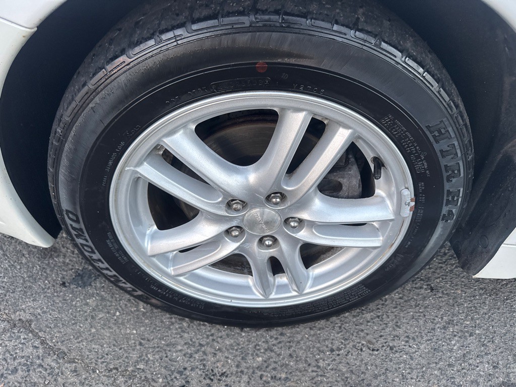 2005 Subaru Legacy Image 10