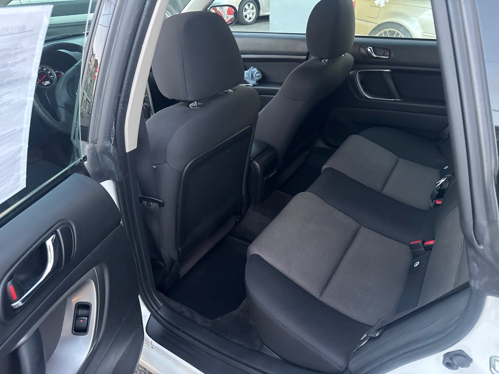 2005 Subaru Legacy Image 16