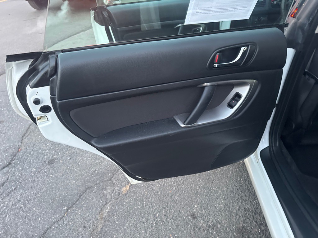 2005 Subaru Legacy Image 17