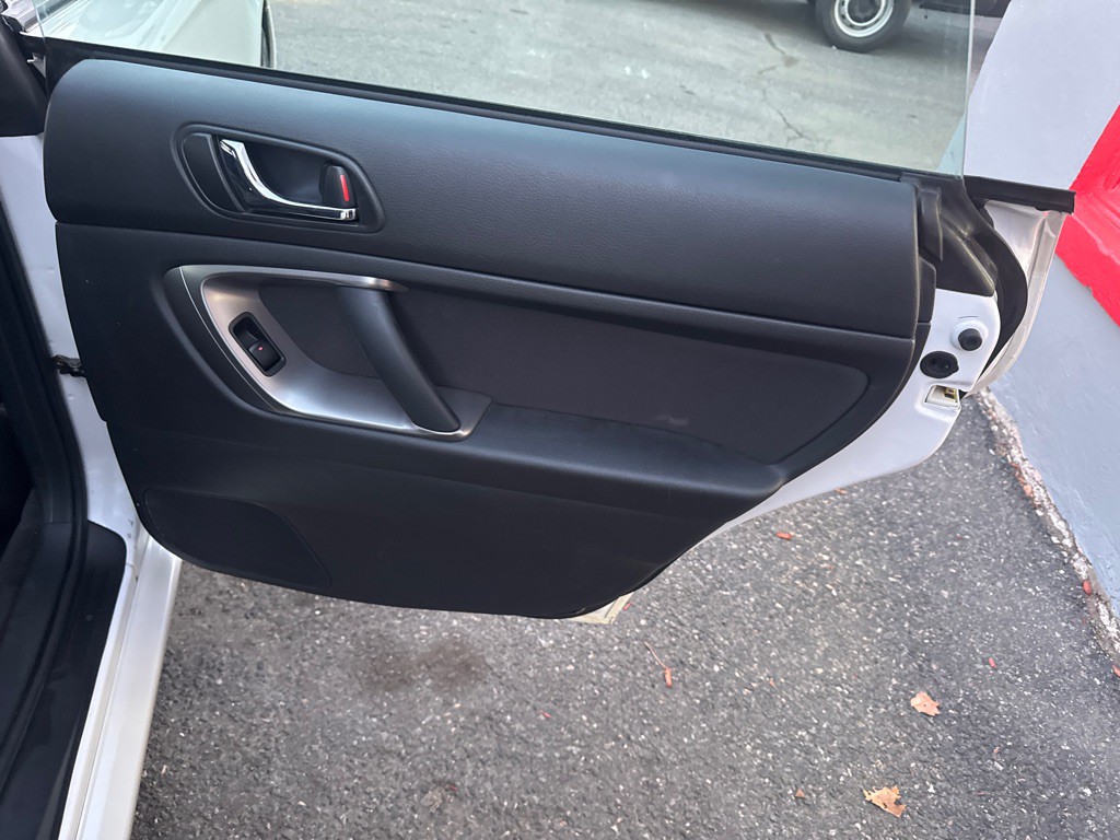 2005 Subaru Legacy Image 22