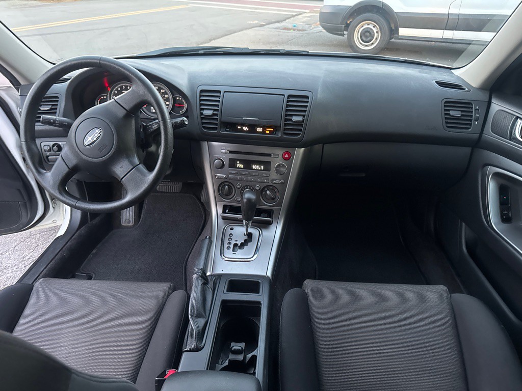 2005 Subaru Legacy Image 23