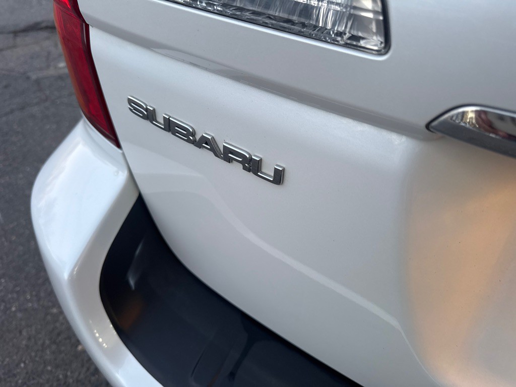 2005 Subaru Legacy Image 25