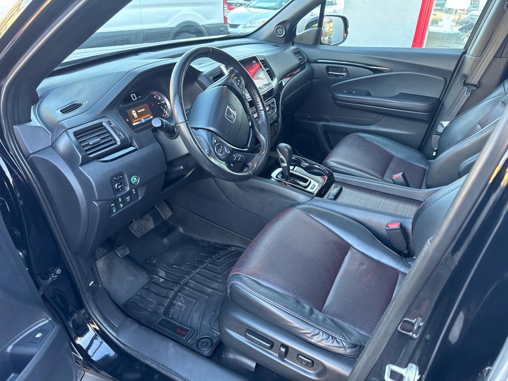 2019 Honda Ridgeline Image 16