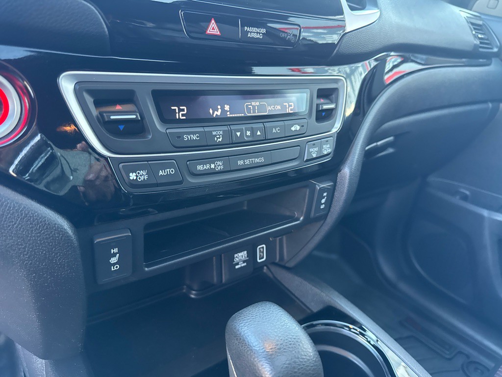 2019 Honda Ridgeline Image 38