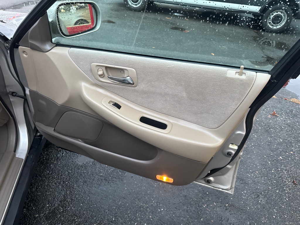 1998 Honda Accord Image 19
