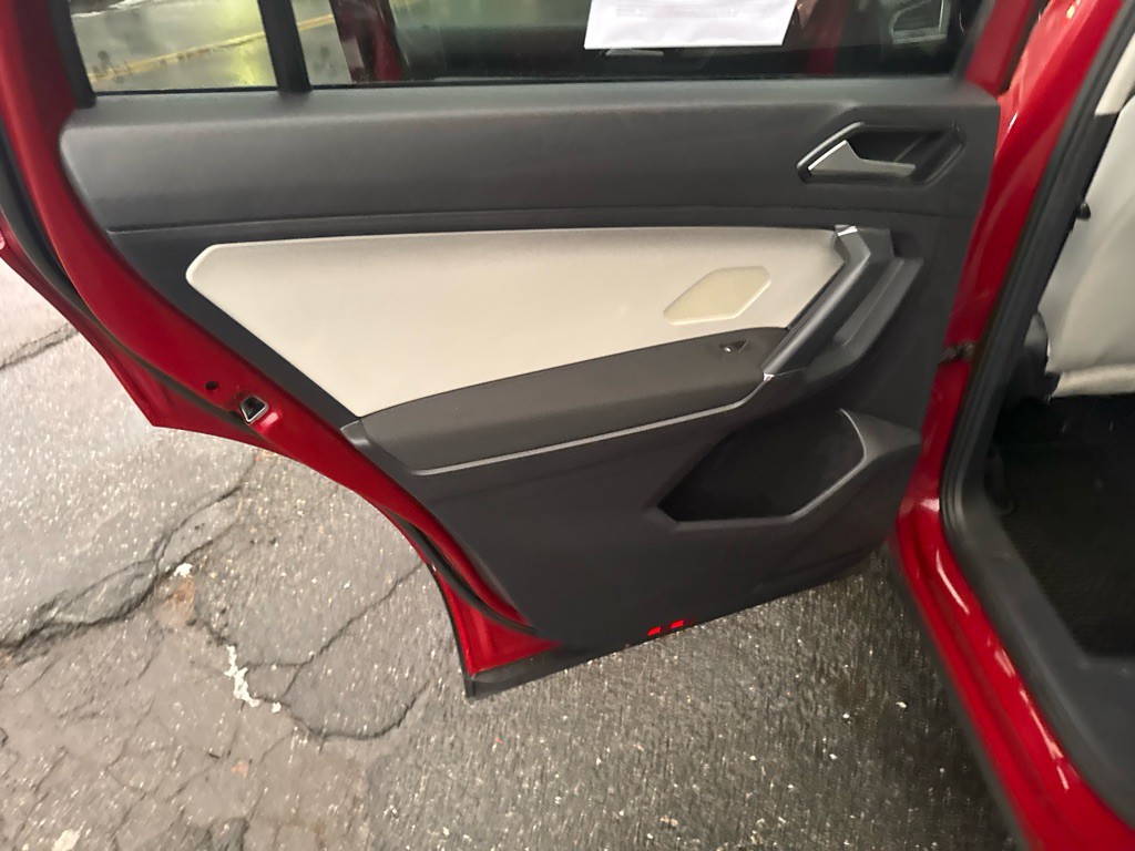 2018 Volkswagen Tiguan Image 17