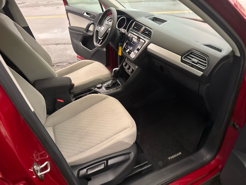 2018 Volkswagen Tiguan Image 19