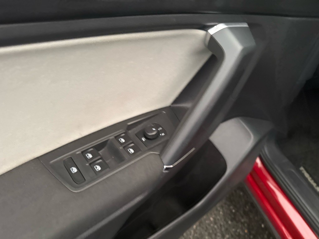 2018 Volkswagen Tiguan Image 26