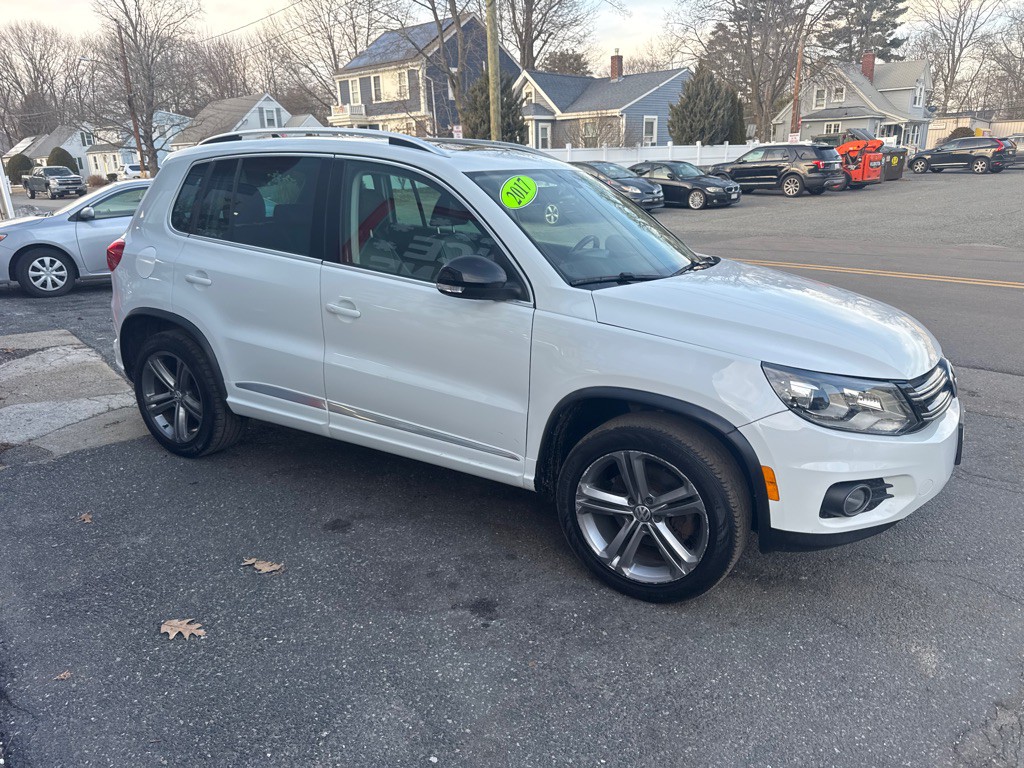 2017 Volkswagen Tiguan Image 4