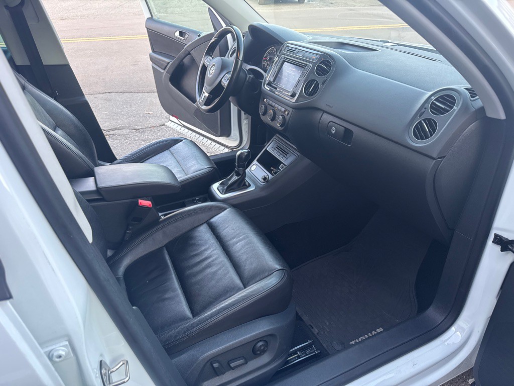 2017 Volkswagen Tiguan Image 20