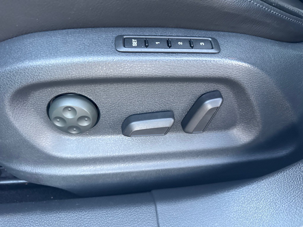 2017 Volkswagen Tiguan Image 28