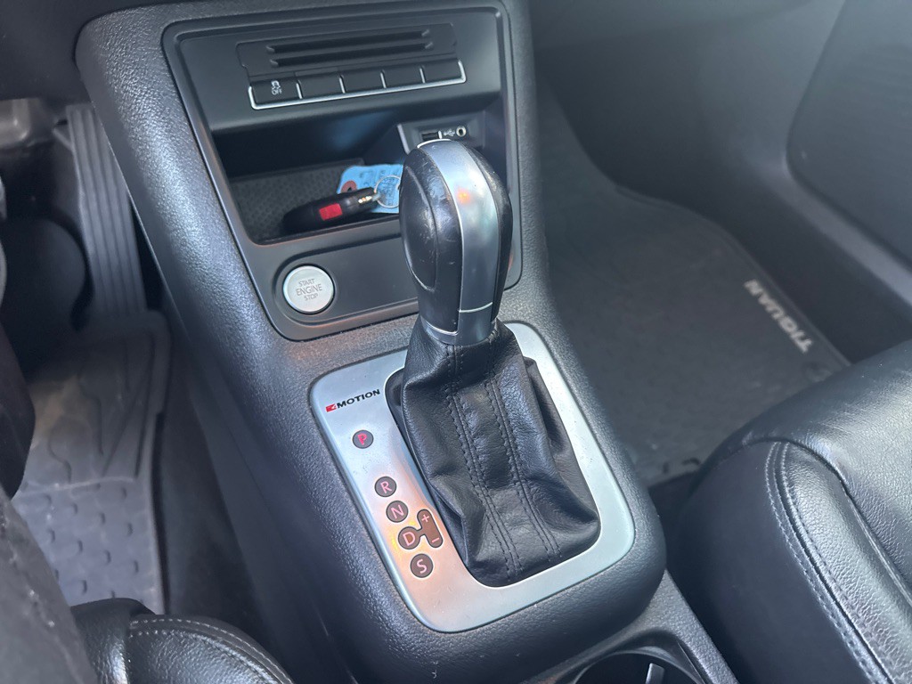 2017 Volkswagen Tiguan Image 30