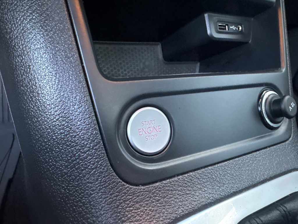 2017 Volkswagen Tiguan Image 35