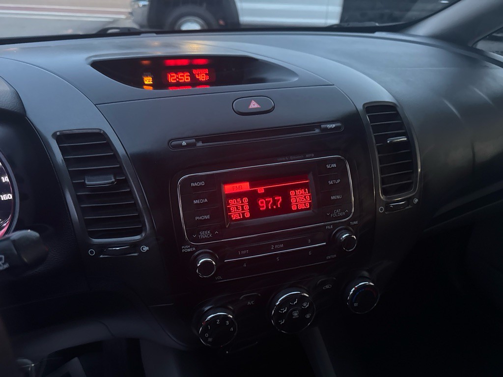 2014 Kia Forte Image 25