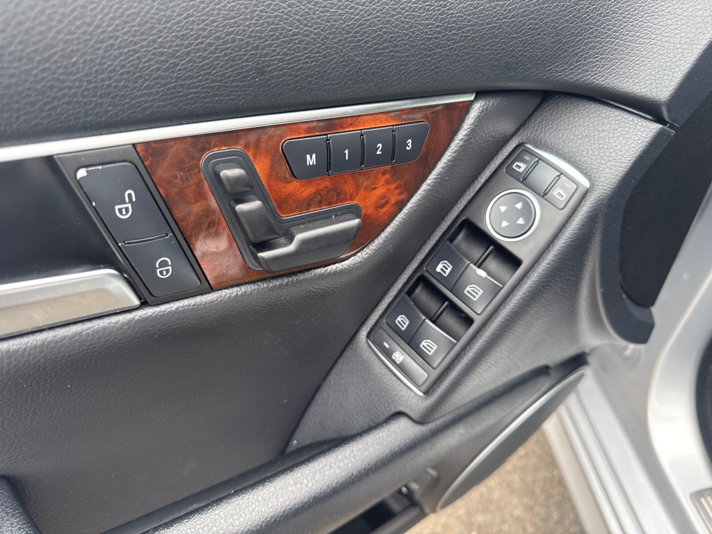 2012 Mercedes-Benz C-Class Image 26