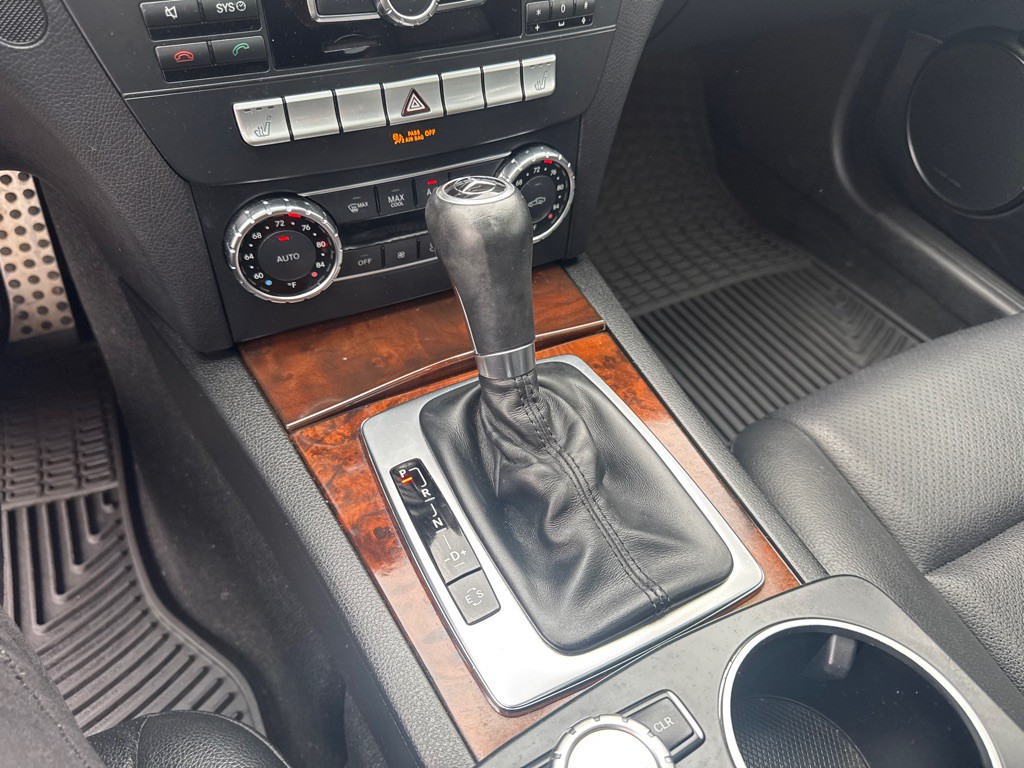 2012 Mercedes-Benz C-Class Image 28