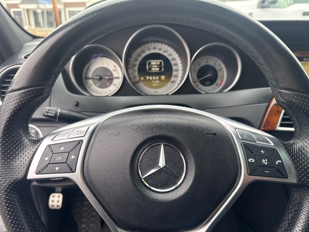 2012 Mercedes-Benz C-Class Image 31