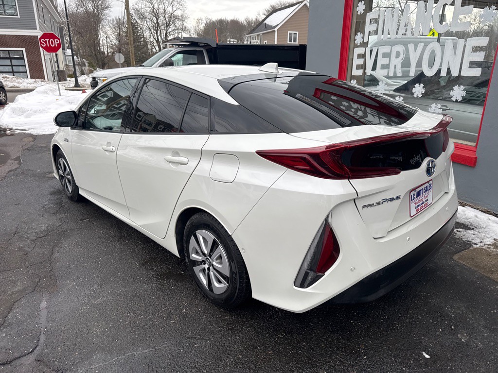 2018 Toyota Prius Image 7