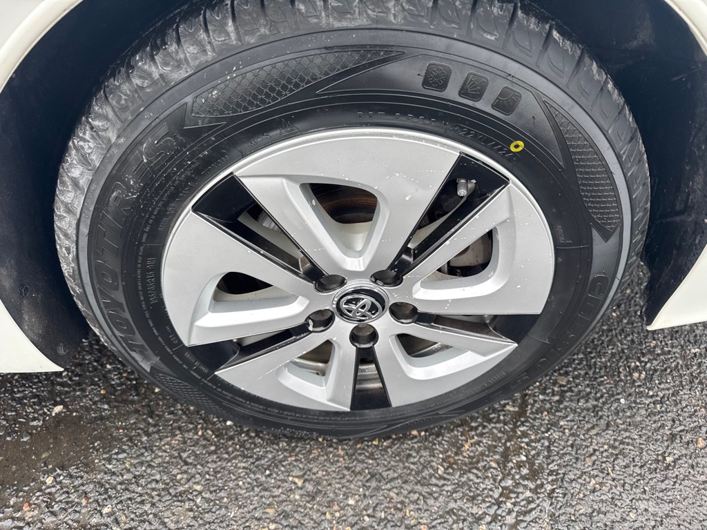 2018 Toyota Prius Image 11