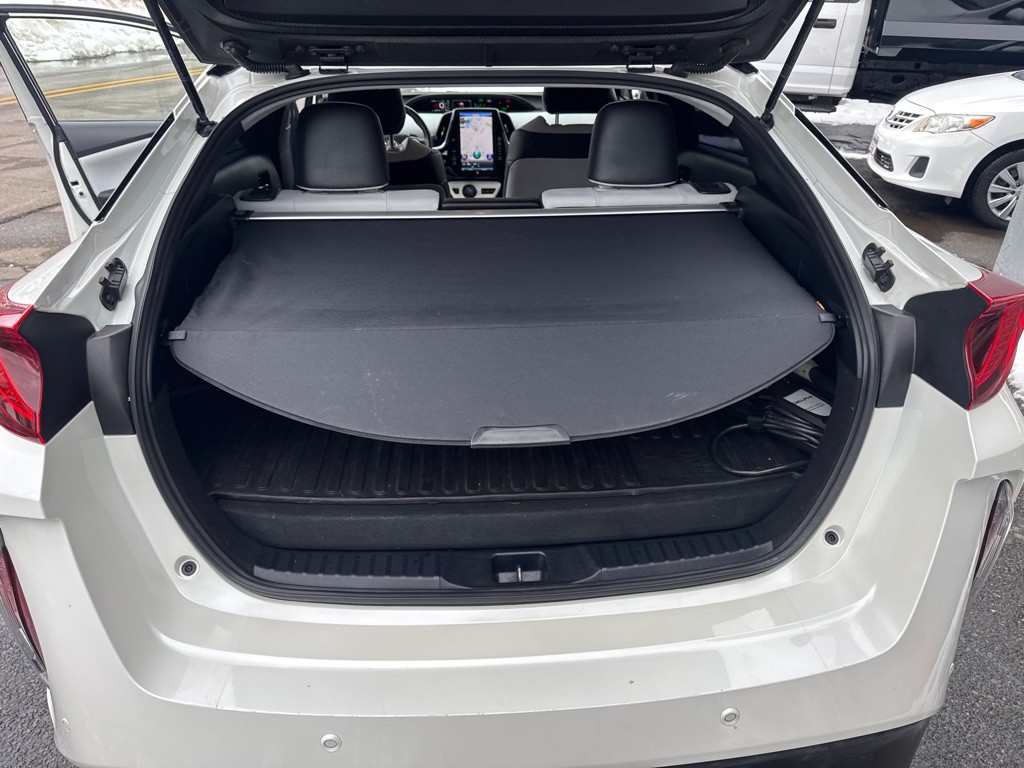 2018 Toyota Prius Image 18