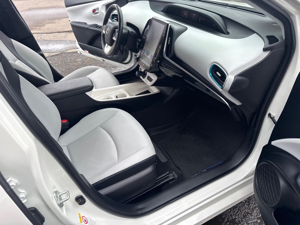2018 Toyota Prius Image 20