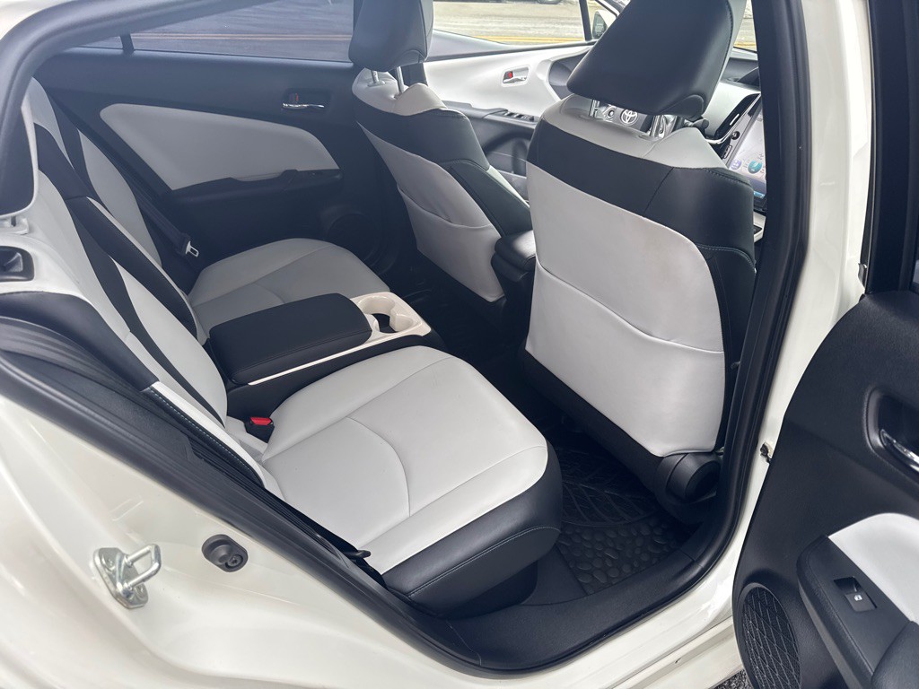 2018 Toyota Prius Image 22