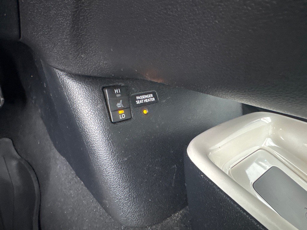 2018 Toyota Prius Image 34