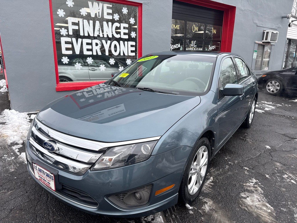 2012 Ford Fusion Image 1