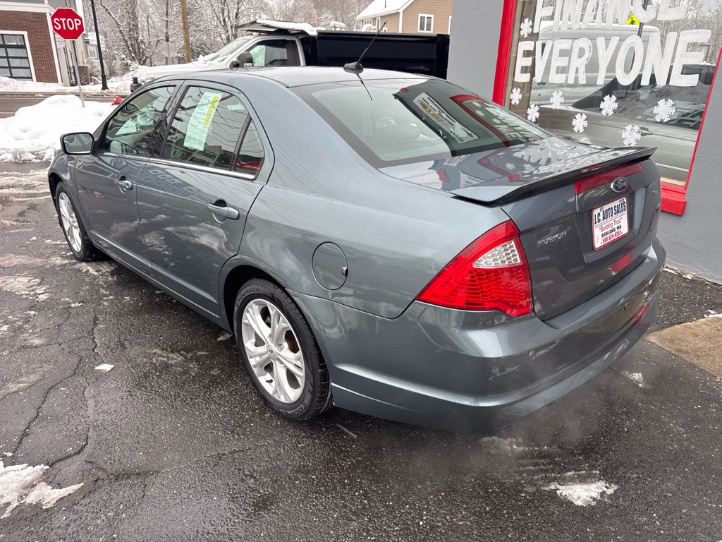 2012 Ford Fusion Image 8