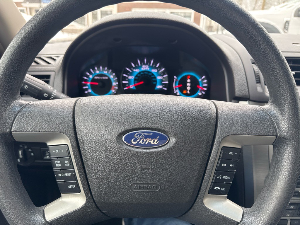 2012 Ford Fusion Image 32