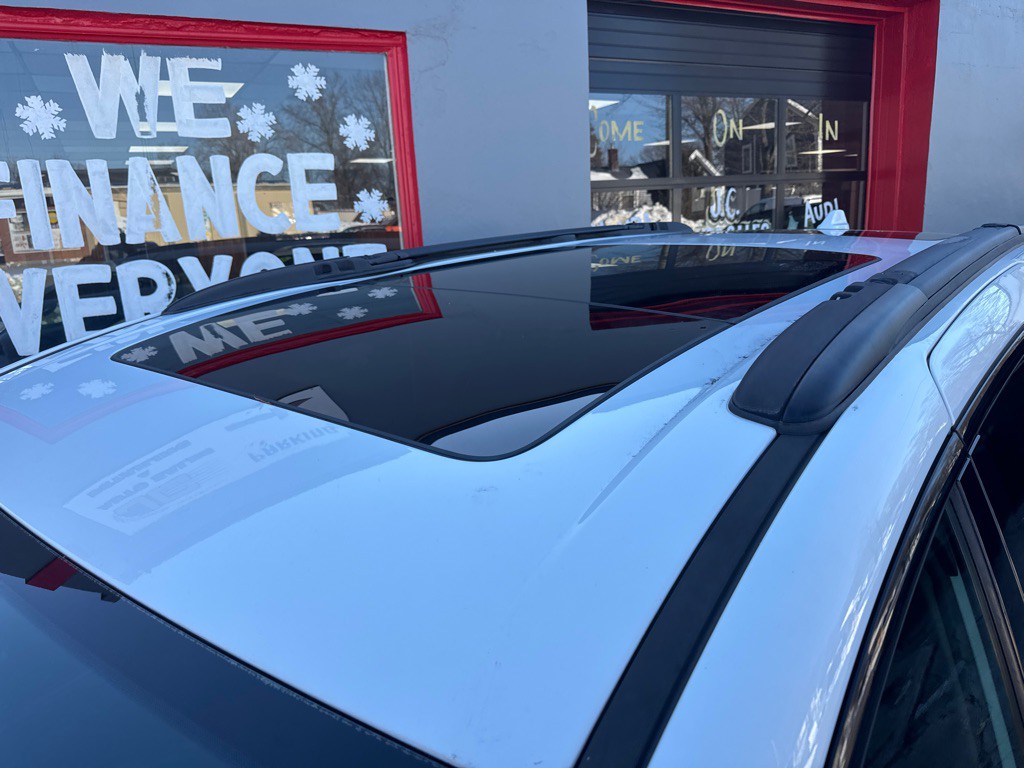 2018 Chrysler Pacifica Image 9