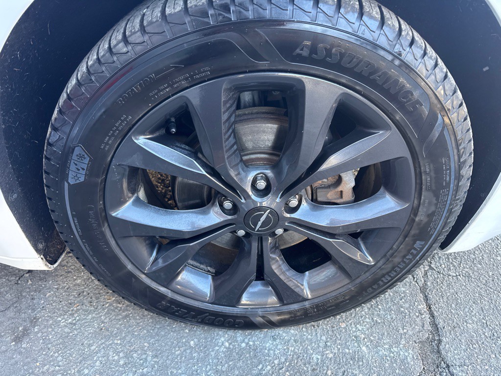 2018 Chrysler Pacifica Image 13