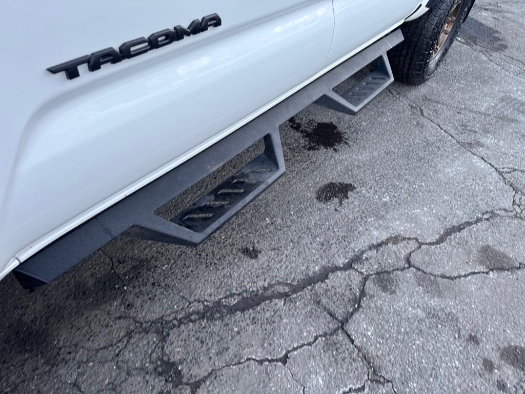 2023 Toyota Tacoma Image 10