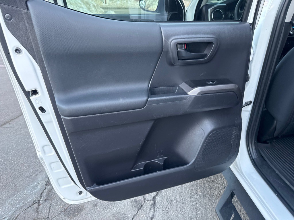 2023 Toyota Tacoma Image 18