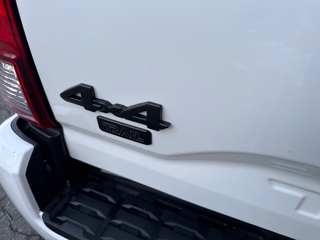 2023 Toyota Tacoma Image 25