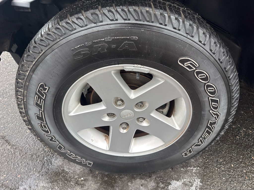 2009 Jeep Wrangler Image 11