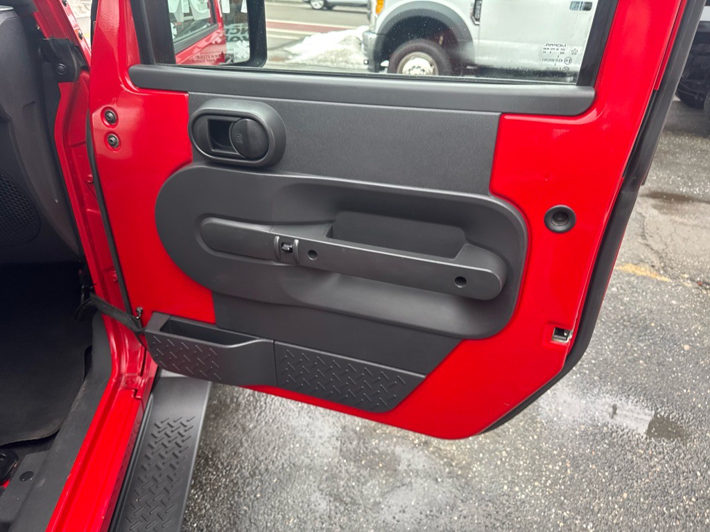 2009 Jeep Wrangler Image 19