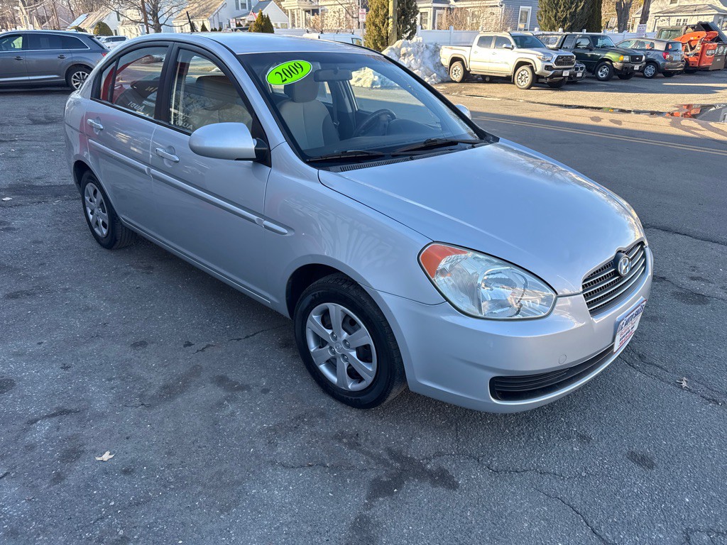 2009 Hyundai Accent Image 3